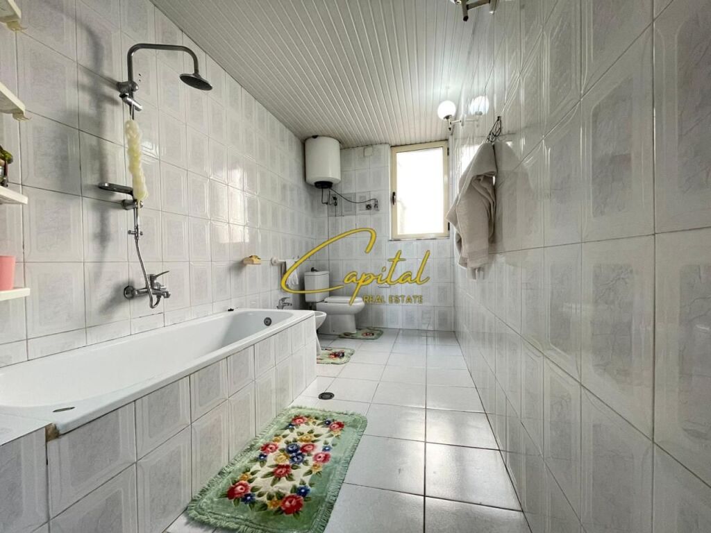 APARTAMENT ME QIRA 2+1+2 ISH TREGU ELEKTRIK 50.000 LEKE