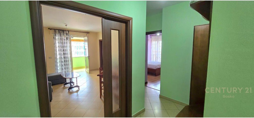 APPARTAMENTO 1+1 IN AFFITTO VICINO A ZOGU I ZI "TIRANA "