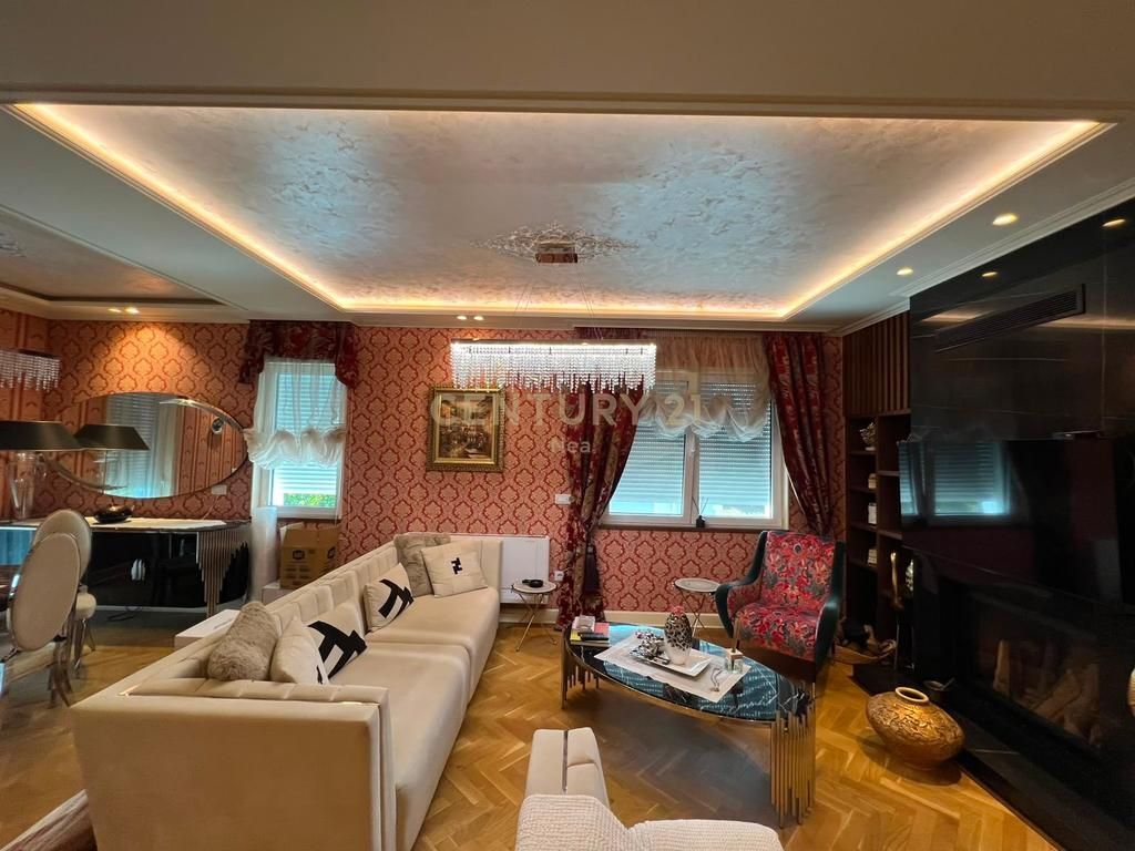 We rent out a 2+1+2 apartment + parking space in Teg