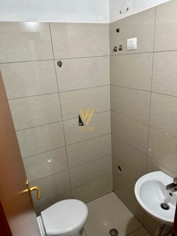 UFFICIO 70 M2 IN AFFITTO VICINO ALLA PROCURA DI TIRANA 120.000 LEKE