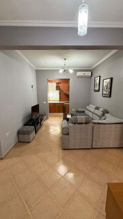 Affitto, Appartamento 1+1, Vicino alla Guardia, Tirana - 50.000 Leke | 65 m²