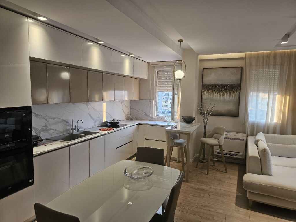 LUXURY APARTMENT 3+1 WITH PARKING – MIHAL GRAMENO STREET