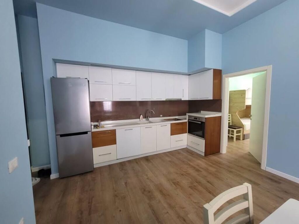 Qera | Apartament 2 + 1 | Fresku | 450 €/muaj