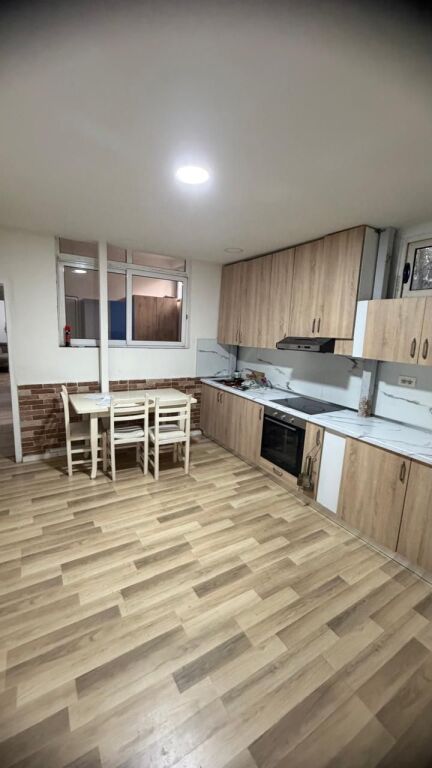 Rent | Apartament 3 + 1 | Vasil Shanto | 550 €/month