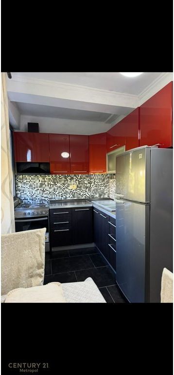 Japim me qira apartament 2+1 te Brryli, prane Bar Oslo!