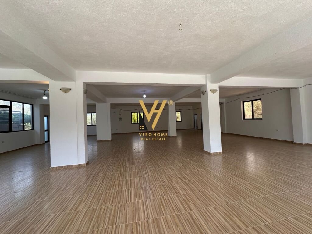 BUSINESS PREMISES 220 M2 FOR RENT IN BERZHITE 1,000 EURO