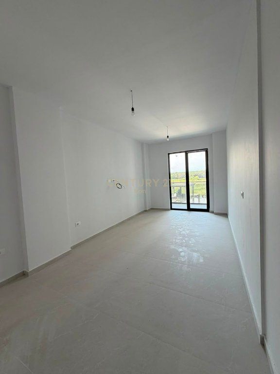 13 APARTAMENTE 1+1 ME QIRA NE NJE REZIDENCE ME PISHINE,PER INVESTIM NE MALIN E ROBIT !!