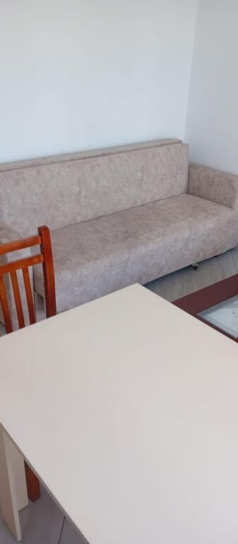 APPARTAMENTO 1+1. 28000 LEKE. UNIVERSITÀ DI MEDICINA