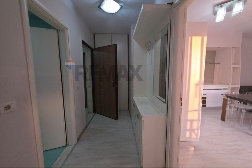 Apartament - Për Qira - Bulevardi Bajram Curri, Tiranë