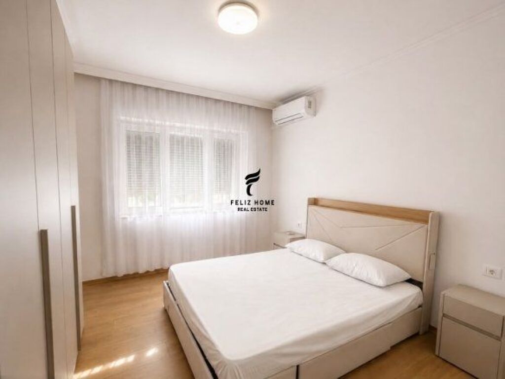 APARTAMENT ME QERA 2+1+2 QENDER 100.000 LEKE FH-87954