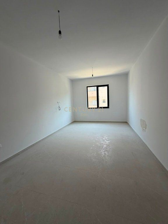 13 APARTAMENTE 1+1 ME QIRA NE NJE REZIDENCE ME PISHINE,PER INVESTIM NE MALIN E ROBIT !!