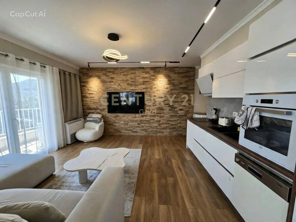 APARTMENT 2+1+2 FOR SALE NEAR THE BOTANICAL GARDEN (MOSQUE)