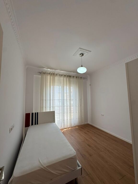 🏡 Shitet Apartament 2+1 + 2 Tualete – Pranë Kopshtit Zoologjik