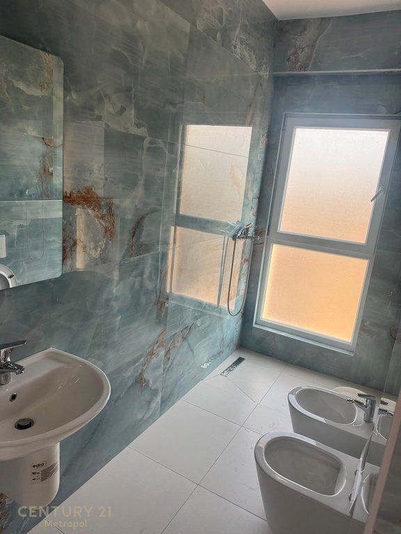 FOR RENT APARTMENT 2+1+2 NEWLY FURNISHED IN AURA-LAPRAK COMPLEX! 850 € /Month 80,000 Lek /Month