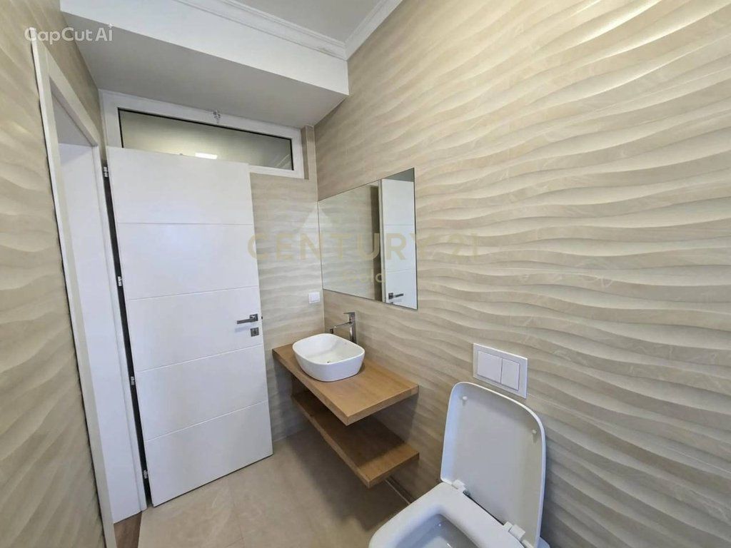 APARTMENT 2+1+2 FOR SALE NEAR THE BOTANICAL GARDEN (MOSQUE)