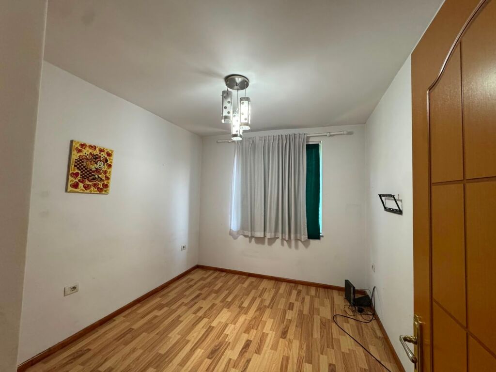 Apartment 2+1 for sale near Harry Fultz