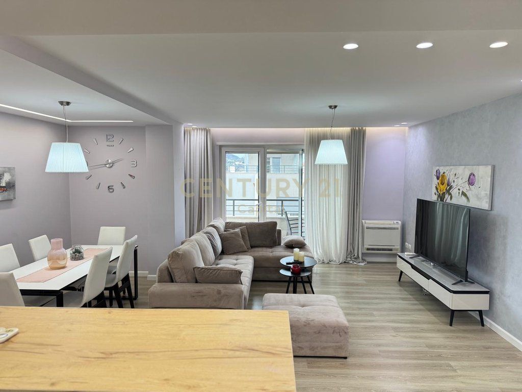 Jepet Me Qera Apartament 3+1+2+Post Parkimi, Sunrise Residence, TEG