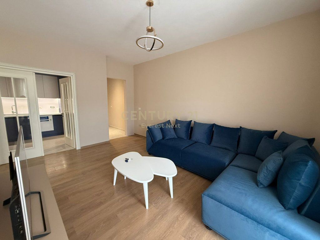 Apartament 2+1 per Qira tek Liqeni Thate!!