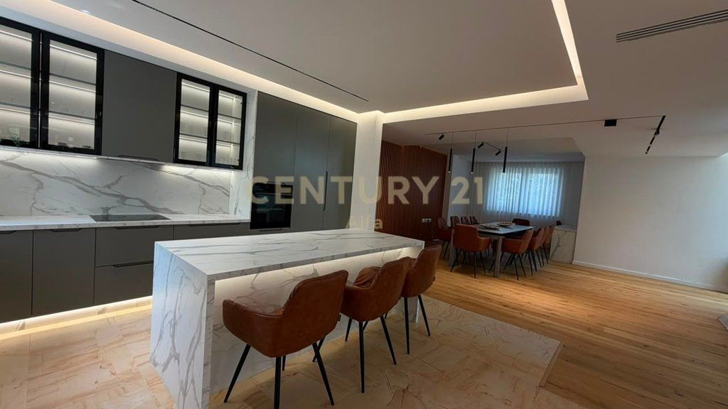 PREMIUM VILLA FOR RENT IN PETRELė – PANORAMIC VIEWS &amp; PRIVACY