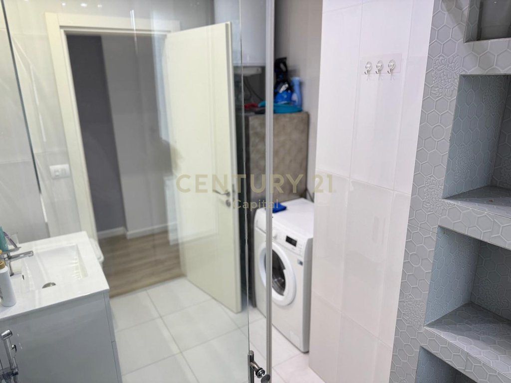 Jepet Me Qera Apartament 3+1+2+Post Parkimi, Sunrise Residence, TEG