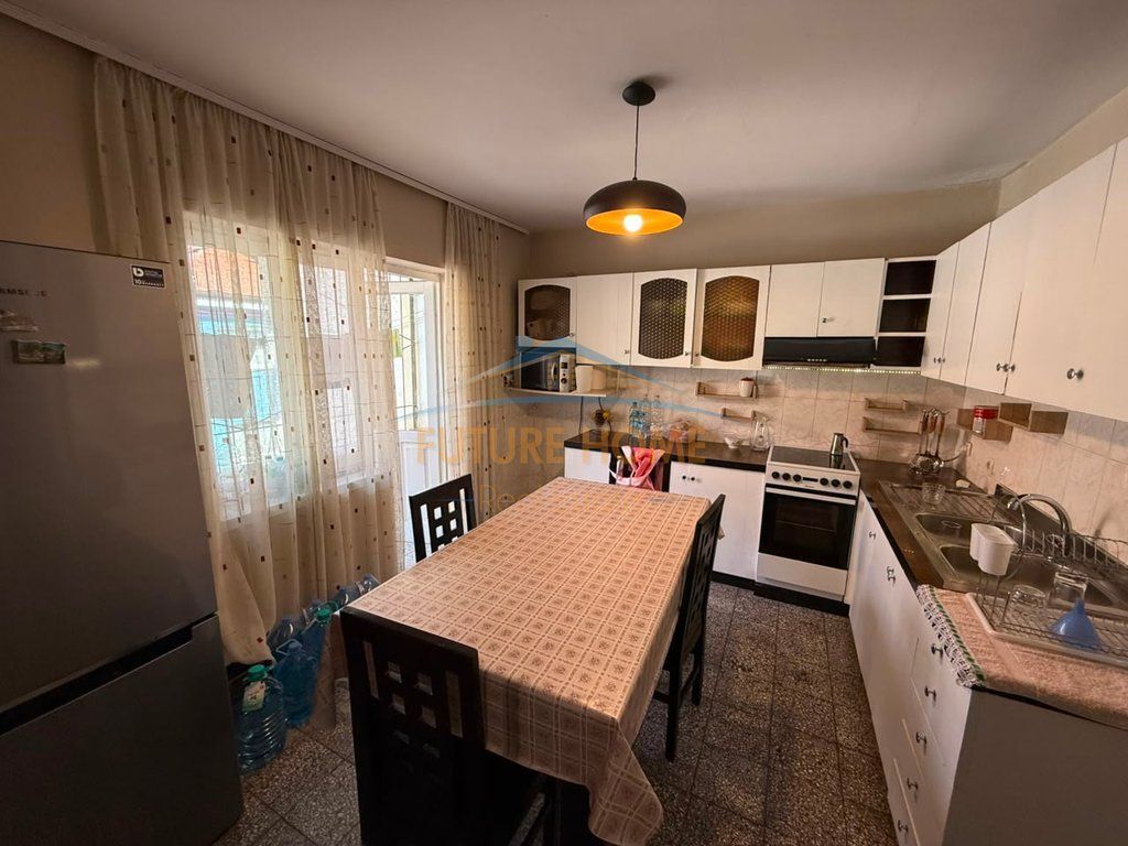 Rent Apartment 2+1+Storage, Kavaja Street, Tirana
