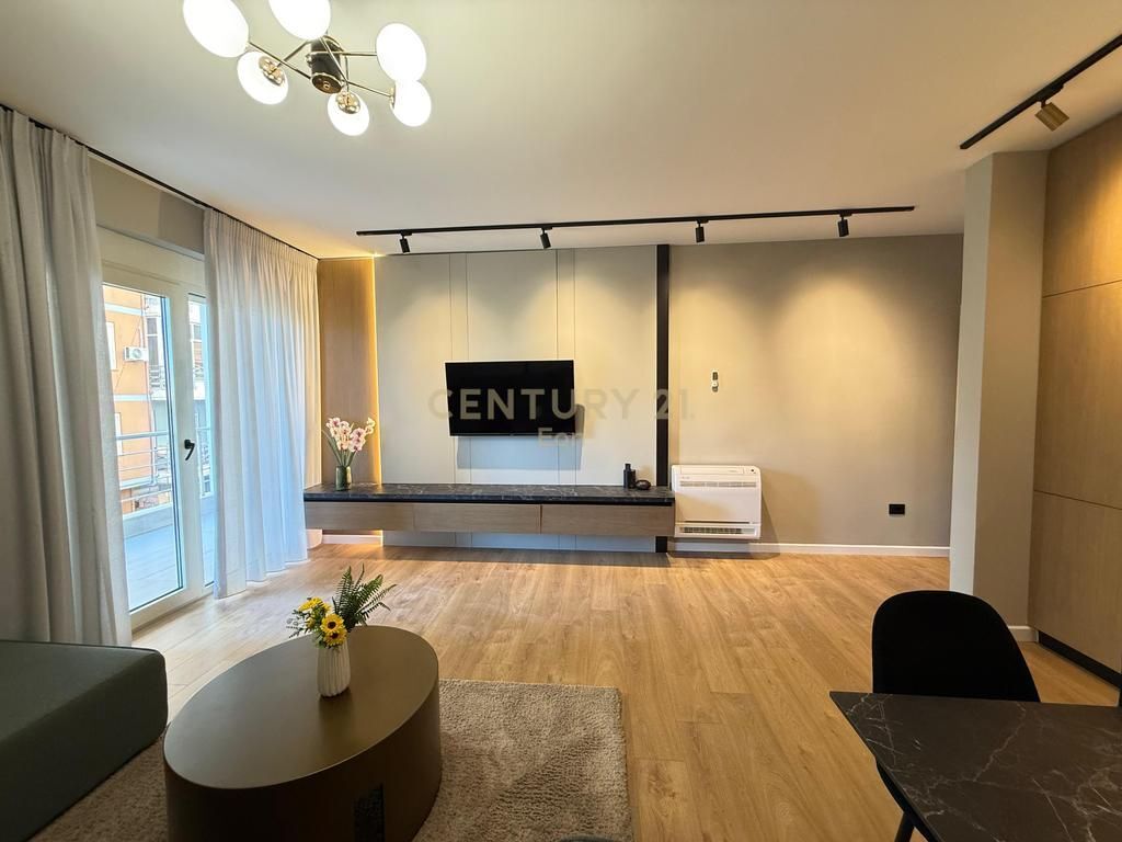 Apartament Modern 1+1 | Vetëm 10 metra nga deti