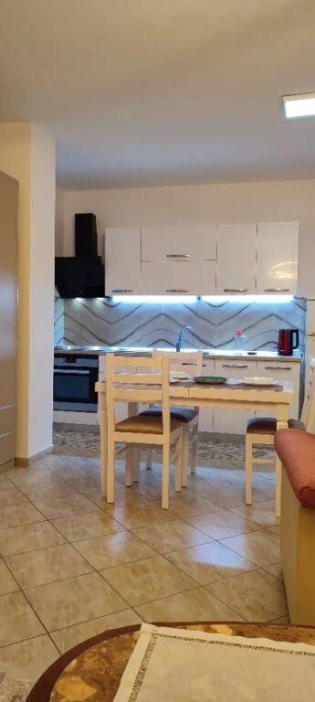 Appartamento 1+1+1 con Balcone in Affitto