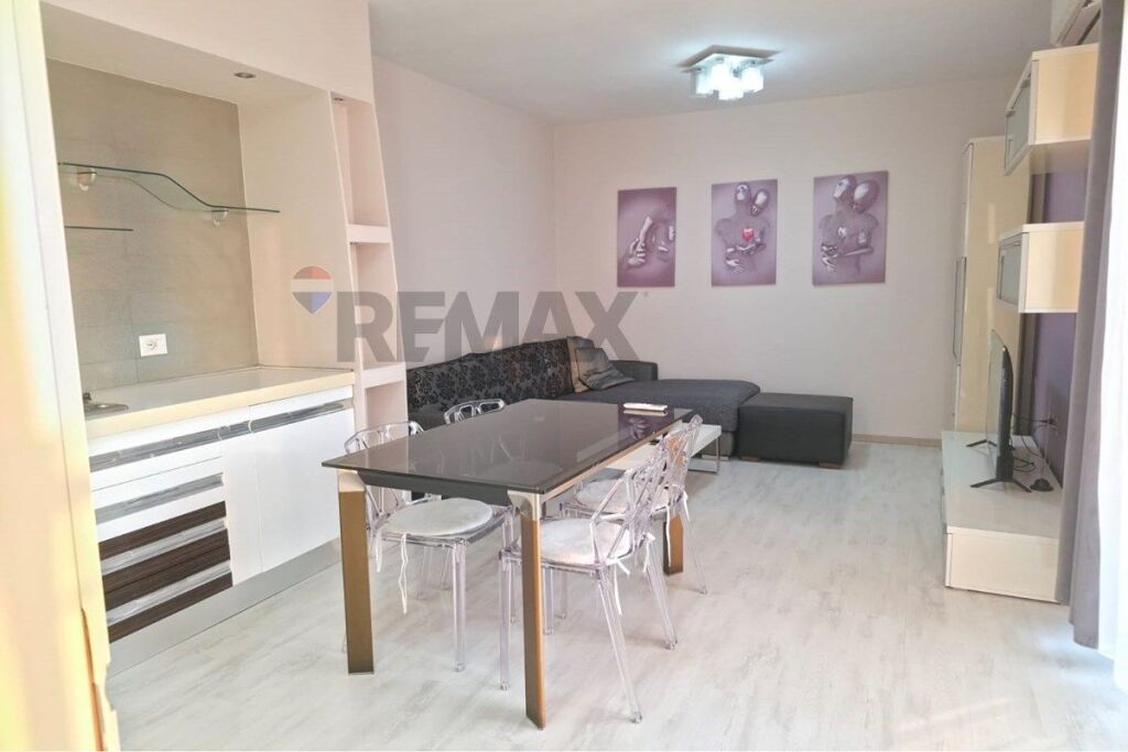 Apartament - Për Qira - Bulevardi Bajram Curri, Tiranë