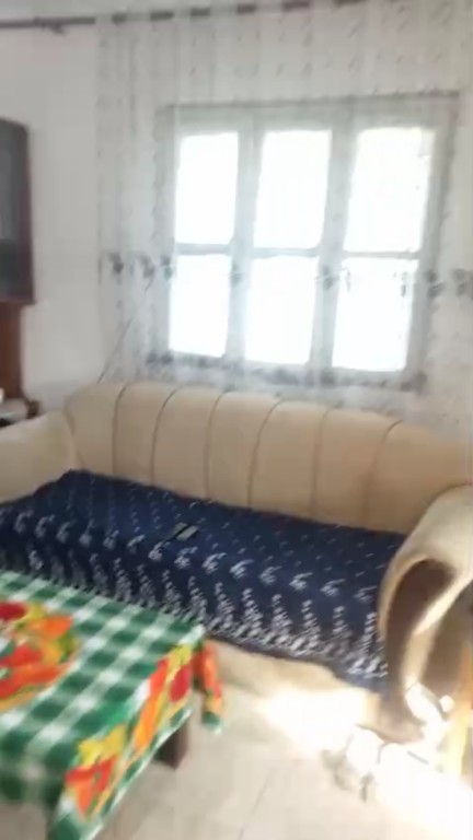 Casa Privata in Vendita 3+1, 142 m2 + 500m2 cortile Via Et'hem Kazazi, Scutari, con Atto di Proprietà, recentemente rivalutata. 125 milioni lek trattabili