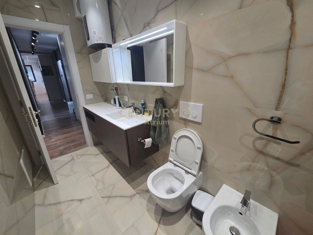 APPARTAMENTO 2+1 CON 2 BAGNI + 2 BALCONI + GUARDAROBA, APPENA INVESTITO – ASTIR!!