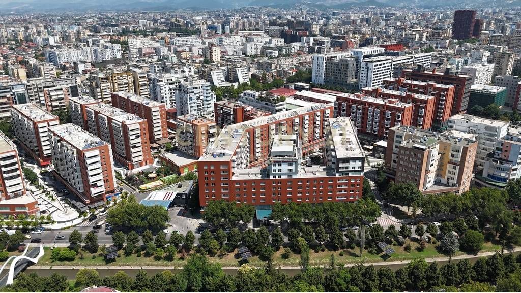Zyra me qira te Hilton (Delijorgji)