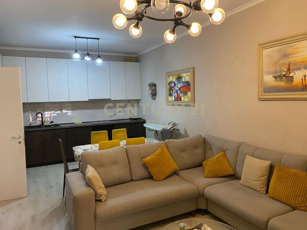 Apartment 1+1 + parking space for rent in Green City, New Ring !!
