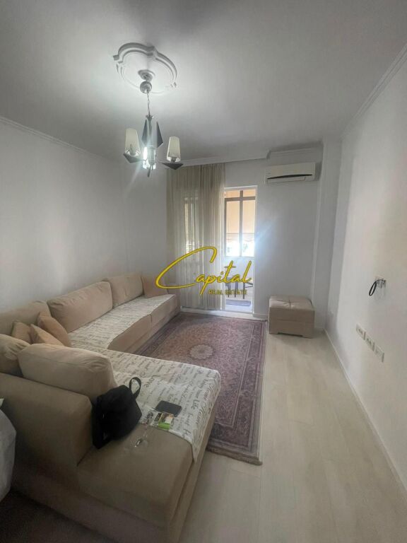 APARTAMENT ME QIRA 2+1 ISH PARKU 65.000 LEKE