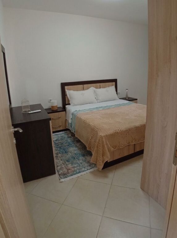 Apartament 2+1 me qira – Golden Park, Përballë Amerikan 3 !