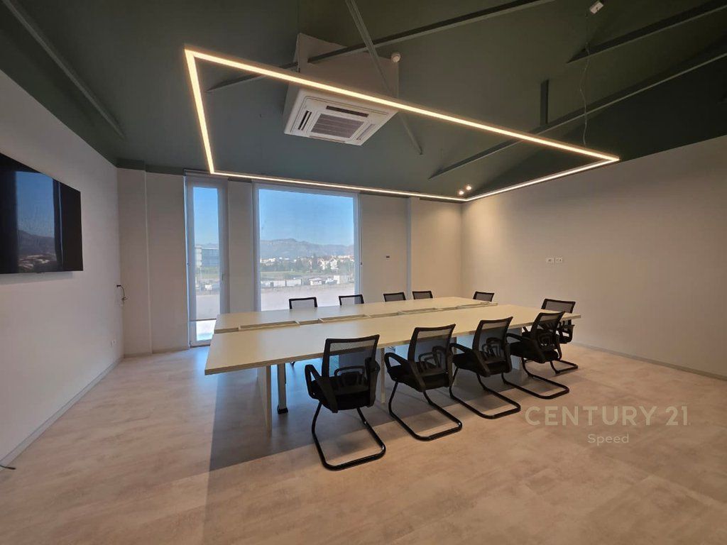 Commercial Property for Rent near QTU, Office+Warehouse