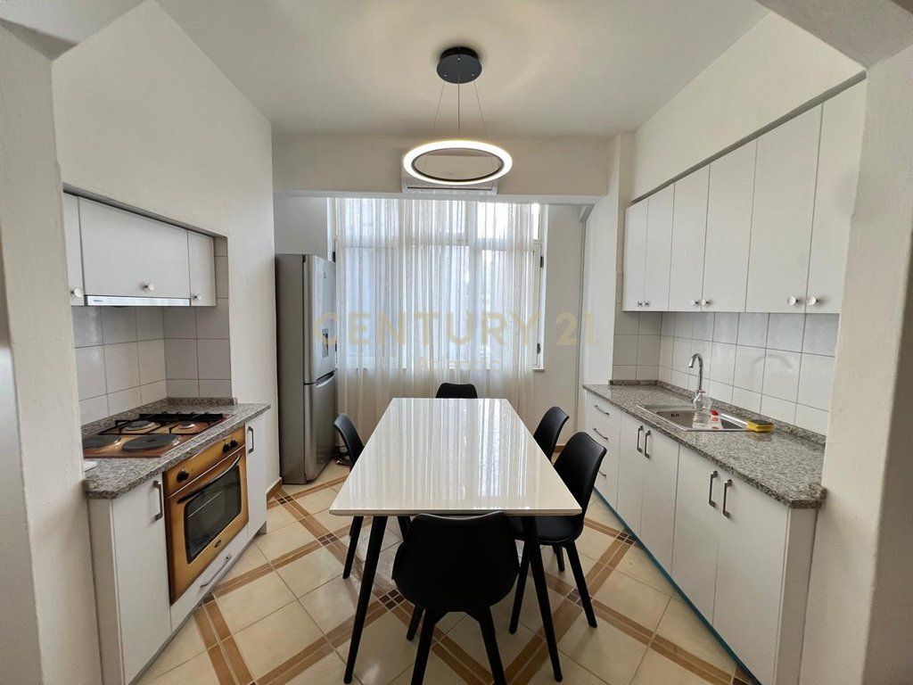 Apartment 2+1 For Rent at the Train Station, Durrës !!