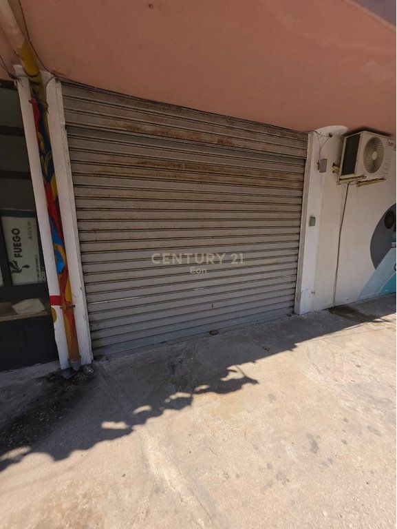 Apartment 3+2+1 Balcony + Garage for sale at the Beach, Durrës - 185,000€ |