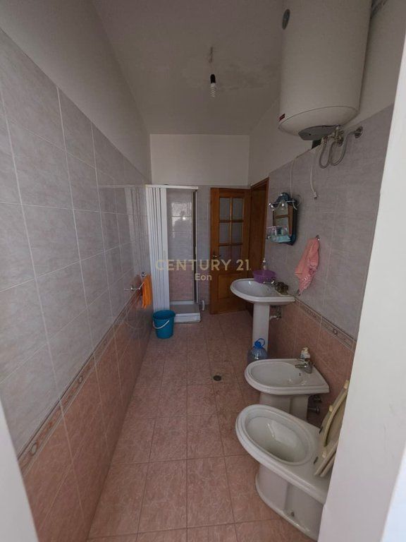 Apartment 3+2+1 Balcony + Garage for sale at the Beach, Durrës - 185,000€ |