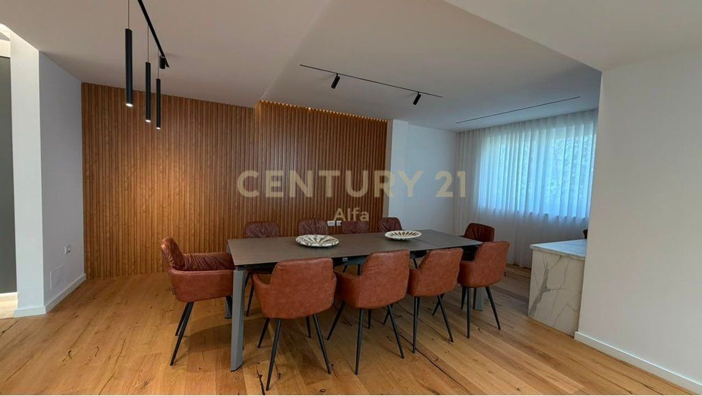 PREMIUM VILLA FOR RENT IN PETRELė – PANORAMIC VIEWS &amp; PRIVACY