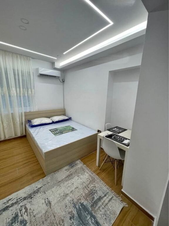 GARSONIERE ME QERA - BRRYLI , TIRANE
