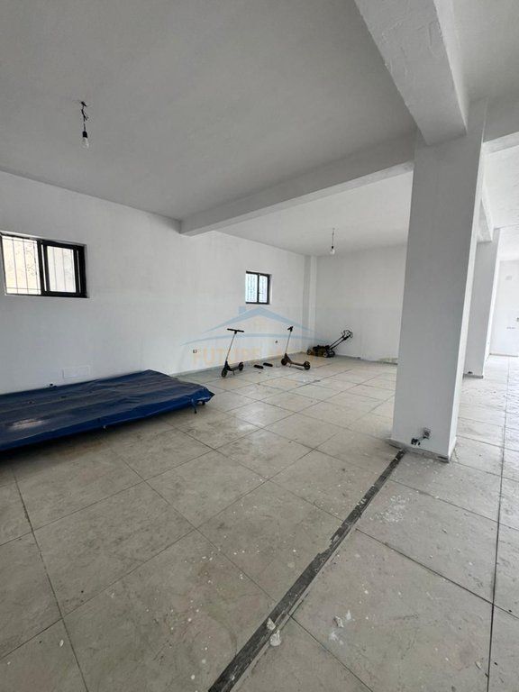 Qera, Ambient Biznesi, Xhafzotaj, Shijak