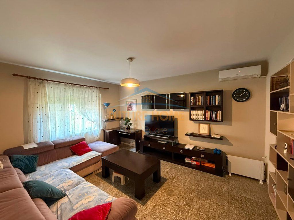 Rent Apartment 2+1+Storage, Kavaja Street, Tirana