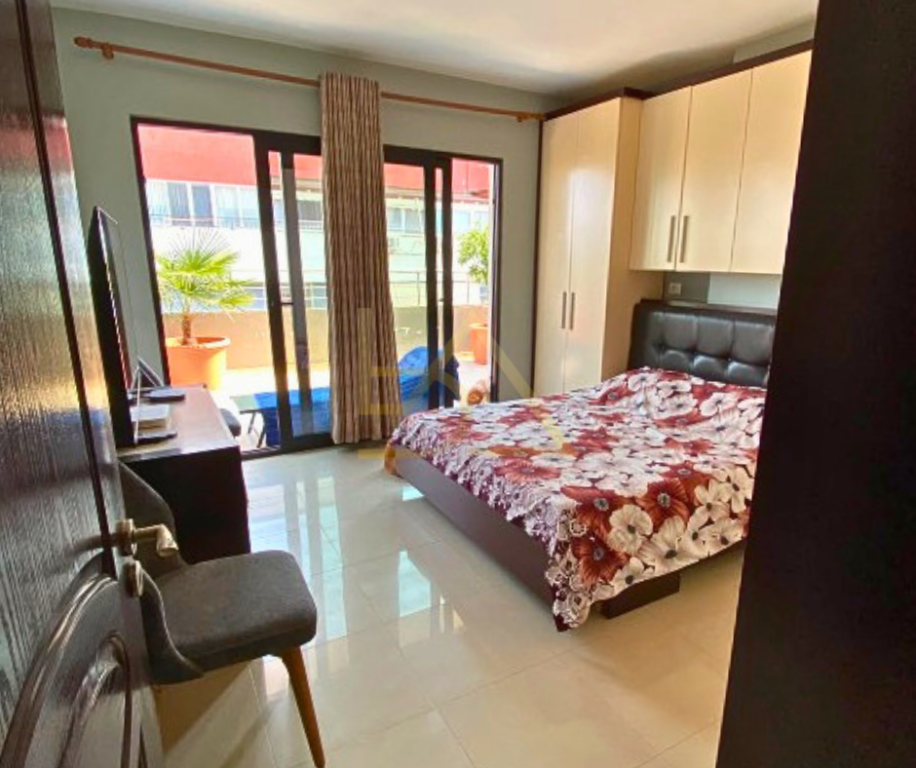 Appartamento 2+1+2 con Veranda in Vendita – Astir, Tirana