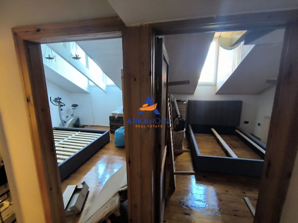JEPET ME QERA APARTAMENT , DUPLEX "PALLATET AGIMI, HYRJE E BLLOKU " 1500 EURO