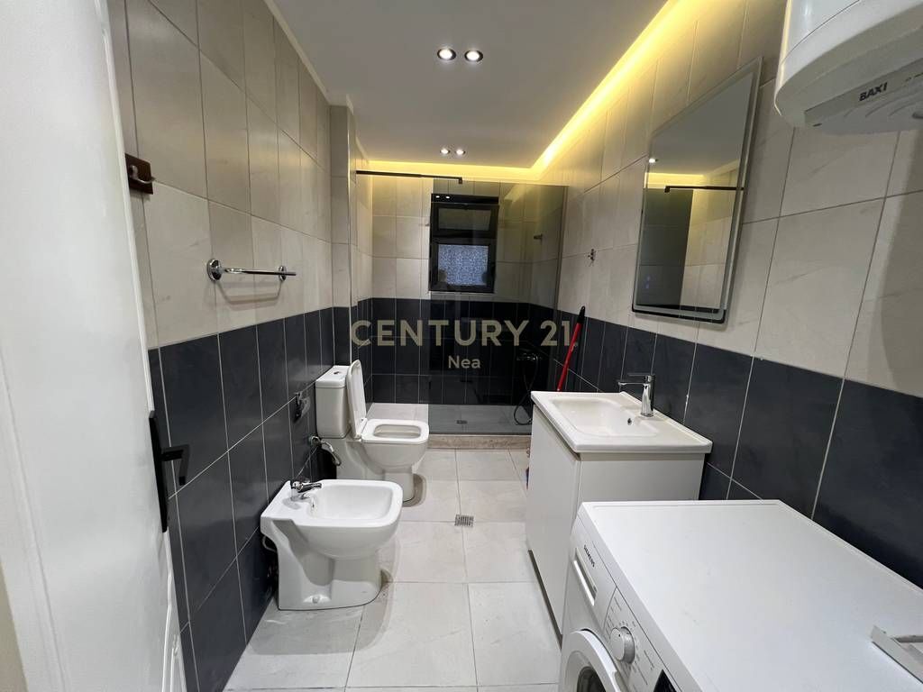 Apartament 2+1 per qira ne Ali Demi! 600 € /Muaj 60,000 Lekë /Muaj