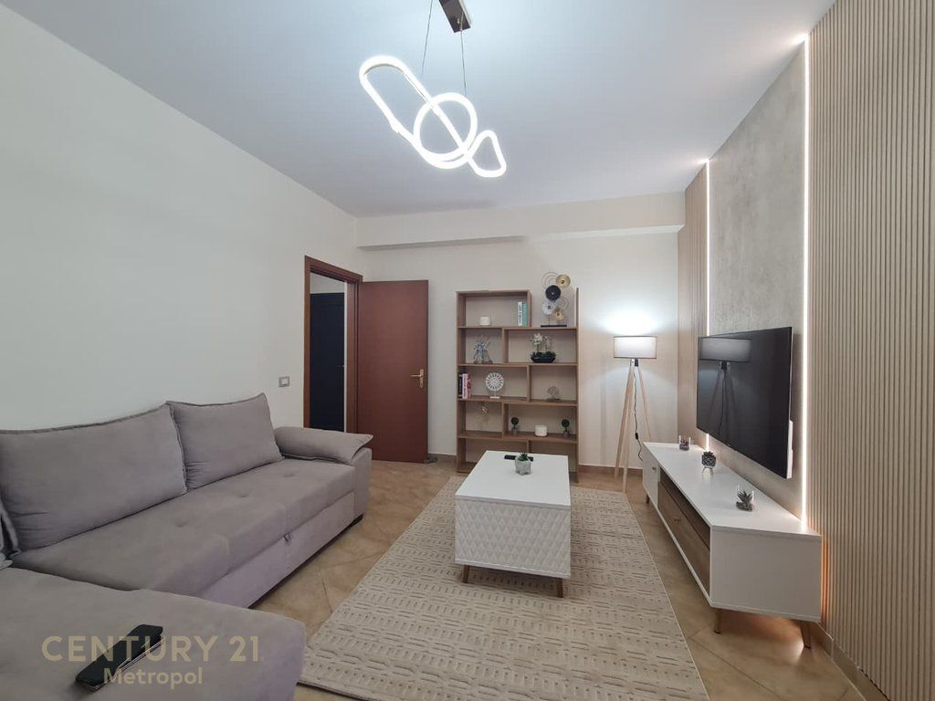 Apartament 1+1 Me Qira në Rruga Siri Kodra, Tiranë - 600€