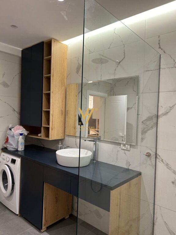 JEPET APARTAMENT 1+1+BLK ME QIRA NE QENDER 65.000 LEKE
