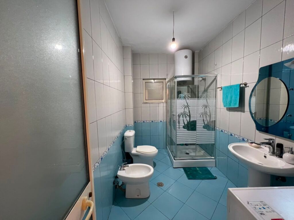 Qera, Apartament 2+1, Liqeni i Thate, Tirane. Empire72858