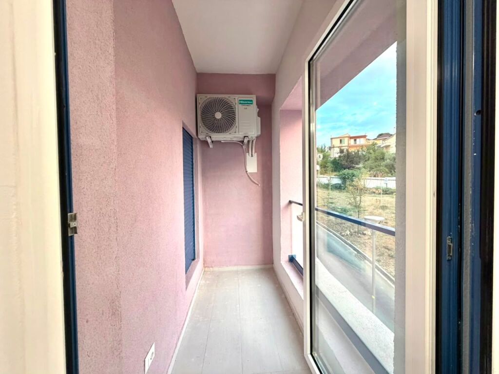 ME QERA: 1+1 📍Ali Demi - Rezidenca Kadiu || 50,000 Leke/Muaj - K.3 - Sp.70m² - I Pabanuar me Pare 100% Akull i ri🔥