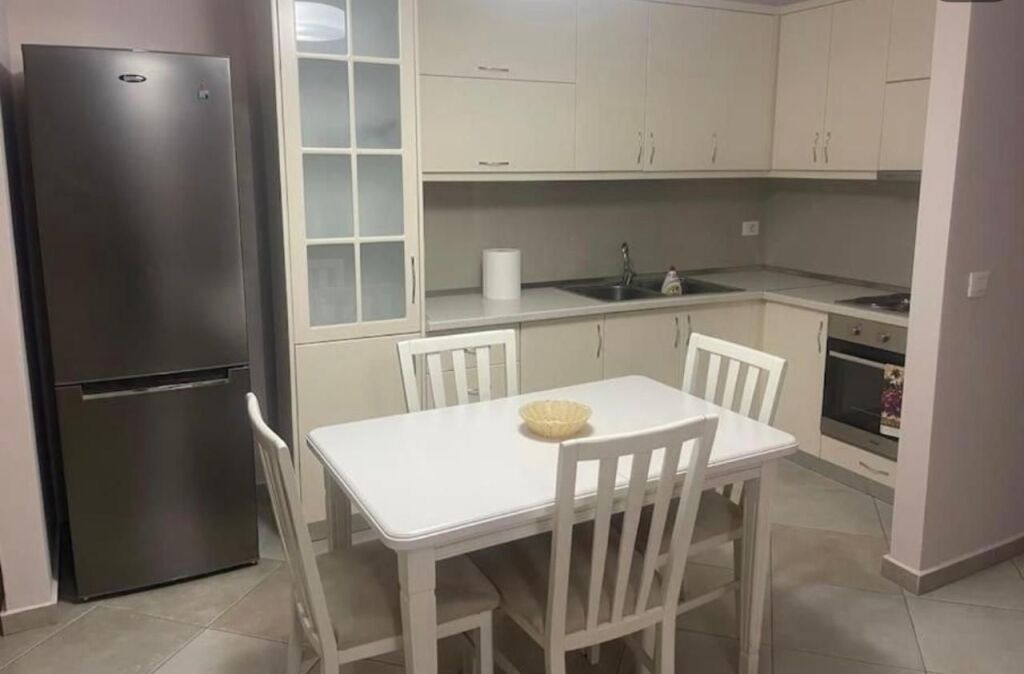 Jepet me qera Apartament tek Deliorgji